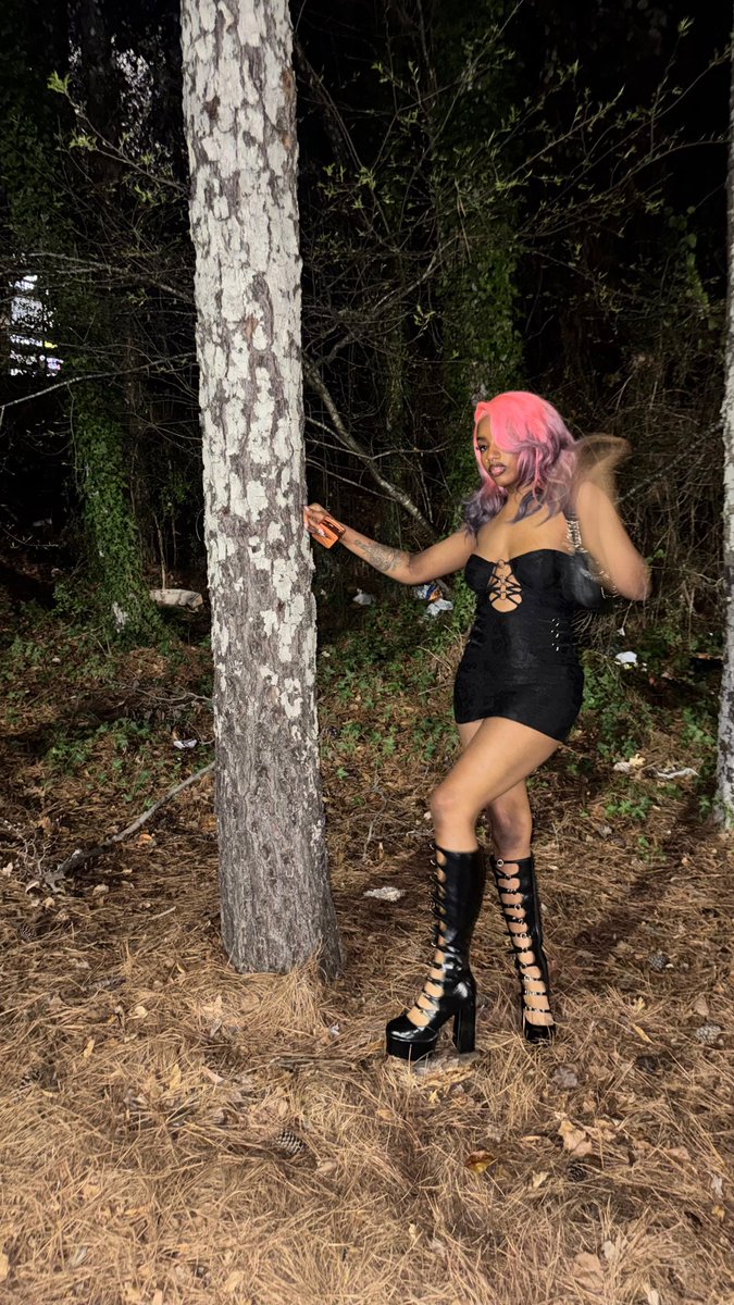 $excHotFaggotBich😍 tweet media