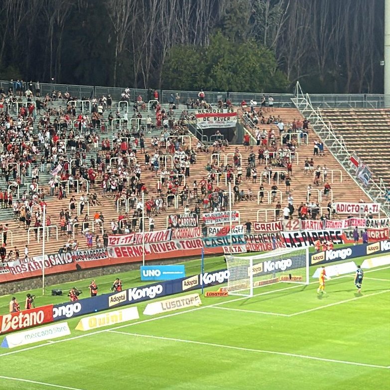 NO ES SEATLE, ES ACÁ NOMAS, EN MENDOZA, QUE "ES DE RIBER"