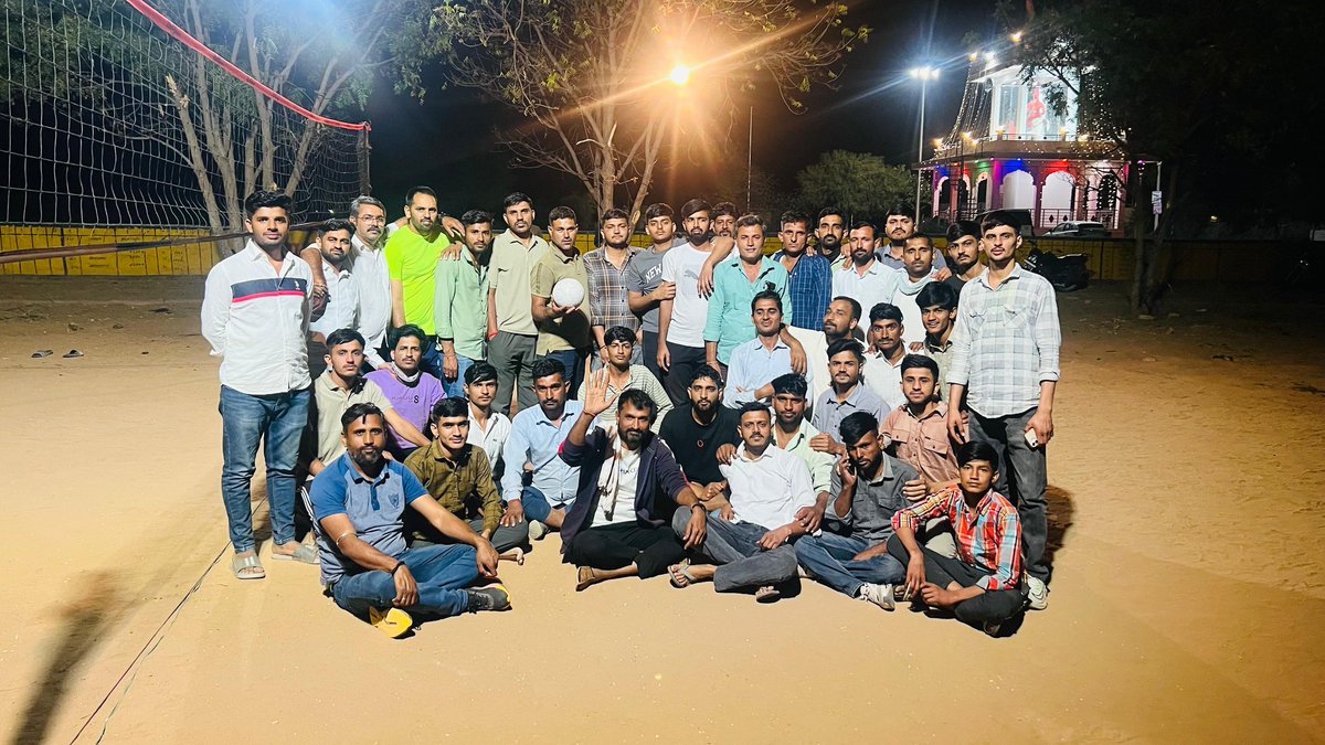JatPapsa's tweet photo. होली रा घणा घणा राम राम सा।
बड़ो को प्रणाम छोटों को स्नेह नमस्कार 🙏🙏 https://t.co/cc3uR1OtJW