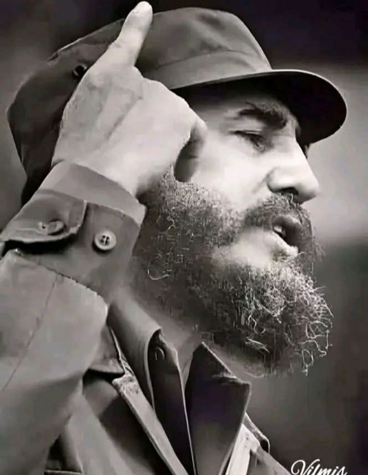 #FidelPorSiempre "¡Solo en nuestras manos hay el valor de luchar, el entusiasmo y la fe de luchar frente a todos los obstáculos, hay la voluntad de crear, hay el propósito de triunfar!"
#LatiendoConFidel <a href="/DiazCanelB/">Miguel Díaz-Canel Bermúdez</a>
<a href="/AlfreMene37409/">Alfre Menendez</a> <a href="/DrRobertoMOjeda/">Dr. Roberto Morales Ojeda</a>