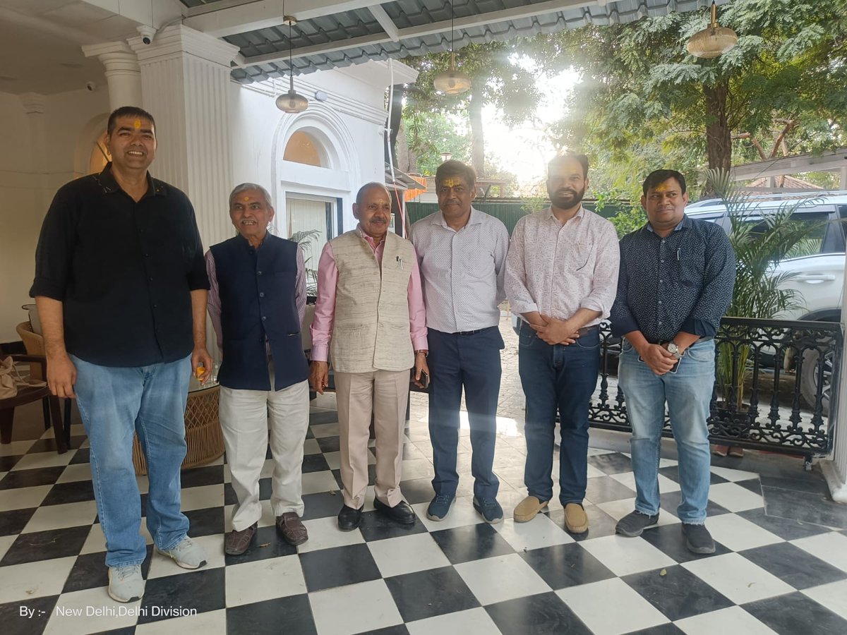 aigetoachq's tweet photo. AIGETOA CHQ team comprising @GSAIGETOA Ravi Shil Verma, AGS Vivek Kumar, AGS @ultimate_gautam Sunil Gautam had a meaningful meeting with EPFO trustee Shri @Hiranmay Pandya (EX President BMS)
Regards
Team AIGETOA CHQ
#AIGETOA #EPFO #EPFInterestRate #BMS #ProvidentFund #BSNL #EmployeeWelfare
@officialepfo
@BMSkendra