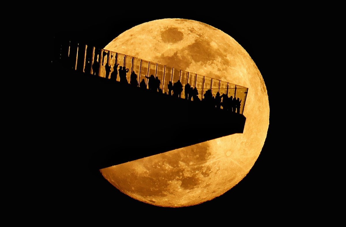 Gary Hershorn tweet media