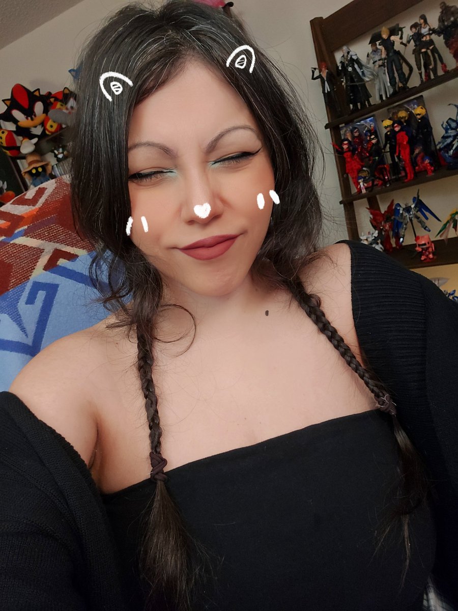 alina 🍁 tweet media