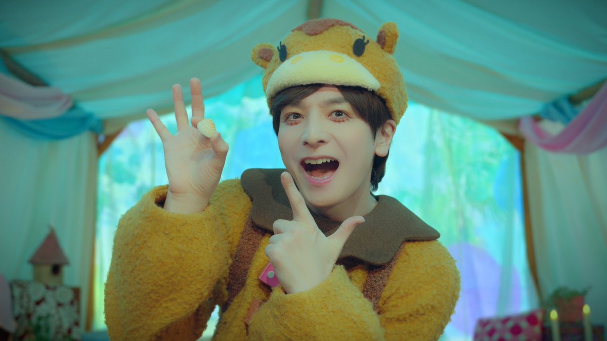 TVGweb's tweet photo. 「みいつけた！」
生田斗真演じる“らくだしさん”が
エンディング曲「ラクダ・カタブラ」を初担当❗️

🐪“ラクだし〜”精神が詰まった
新曲で癒やしを届ける🌿

客前で初披露された
「みいつけた！ステージでショー～埼玉～」も
3/14に放送予定📺

https://t.co/0Ul8kFR86s

#みいつけた #生田斗真 https://t.co/tfqiG9ltkj