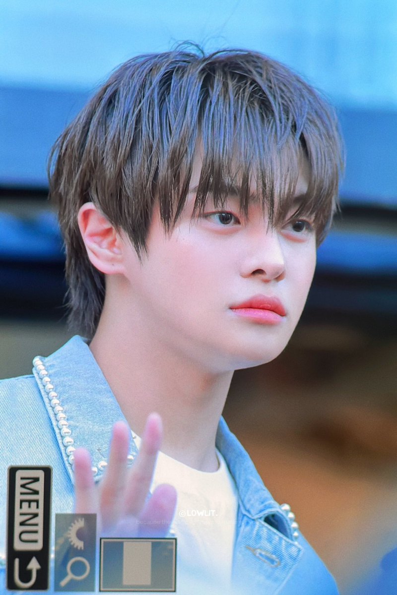 bbleoba's tweet photo. 하..아침부터 잘생긴 료냥이 사진 5억장 저장하다가 번아웃옴 https://t.co/mfF7Lb7DJl