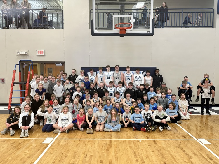 𝐅𝐫𝐞𝐞𝐦𝐚𝐧 𝐅𝐚𝐥𝐜𝐨𝐧𝐬 tweet media