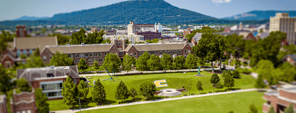 UTChattanooga's tweet photo. Today we launch launch our 2025–2030 Strategic Plan: Momentum. 🚀

By 2030:
• 15,000 students
• Carnegie R2 designation
• Expanded student success initiatives
• Increased research and regional impact

Explore what’s next: https://t.co/doTlIKaM2U https://t.co/4T2at4aqsZ