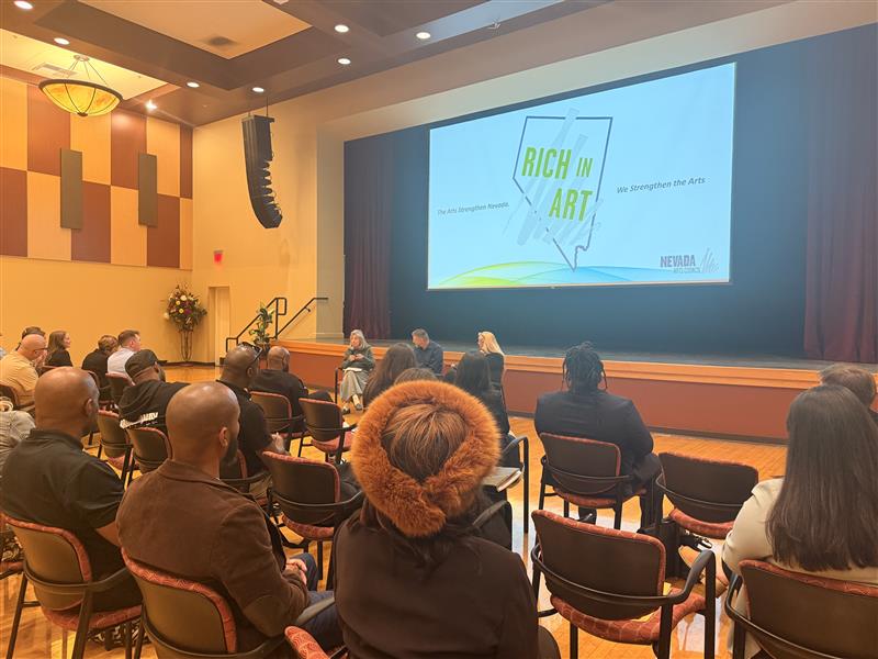 nvartscouncil's tweet image. Last week in Las Vegas, we welcomed Mary Anne Carter, Chairman of the @NEAArts, and our Executive Director, Tony Manfredi, for a roundtable with grantees. Thanks to @repdinatitus for joining the conversation on arts as community builders! #NevadaArts #NEA