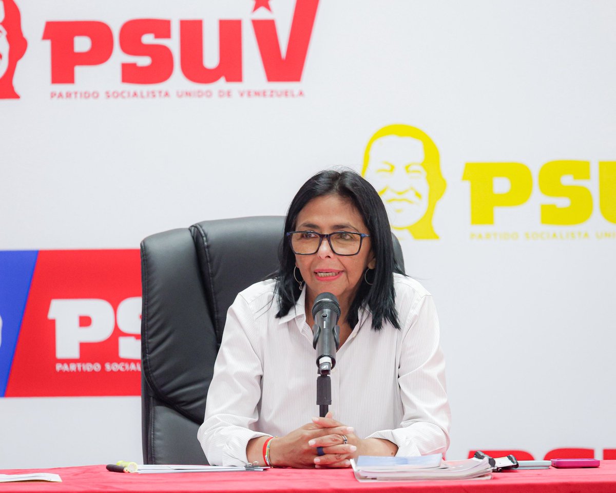 KairoDavid_'s tweet photo. #EnFotos 📸 || Así se desarrolla el encuentro de la presidenta Encargada, Delcy Rodríguez, con miembros de la Dirección Nacional del Partido Socialista Unido de Venezuela (PSUV) https://t.co/hrMsFsdUZA