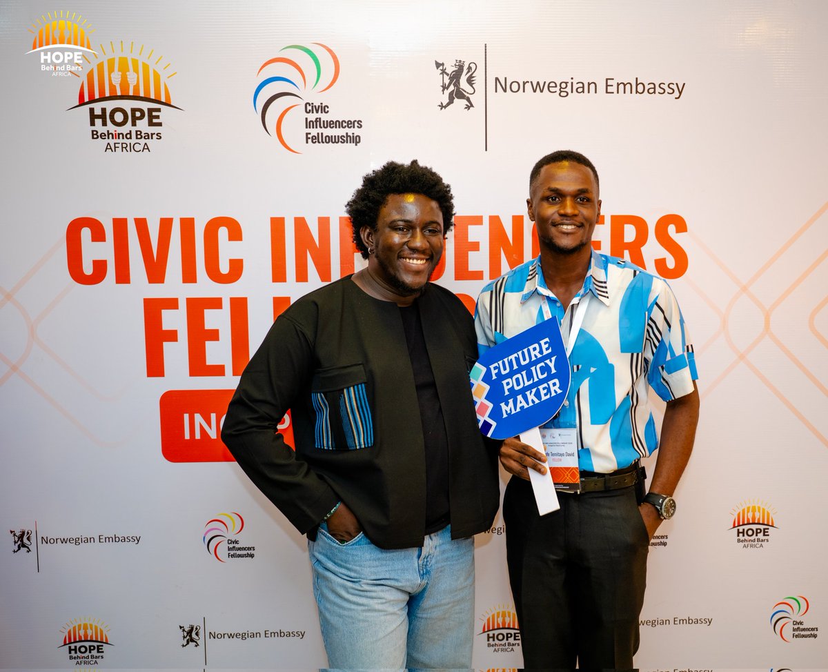AkinfeTemitayo's tweet photo. @salemkinging walked us through storytelling and personal branding. Practical insights on building clarity, developing a simple content strategy, and communicating in ways people relate with
#CivicInfluencersFellowship
#HBBACivicInfluencers
#CivicLeadership
#InfluencewithImpact https://t.co/mXgCti5AD6