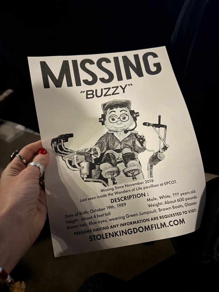 🍓✨carlye wisel tweet media