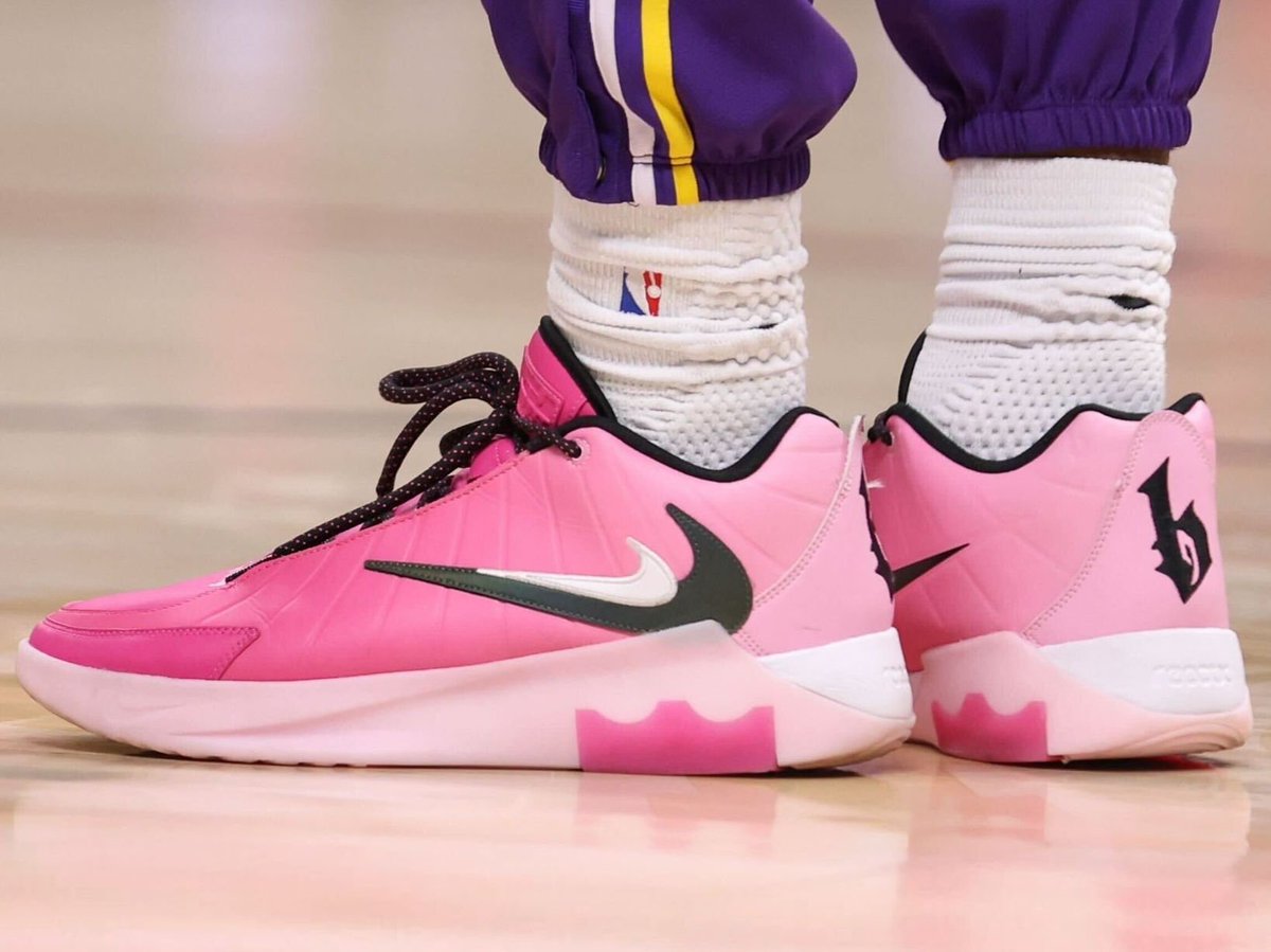 KicksFinder tweet media