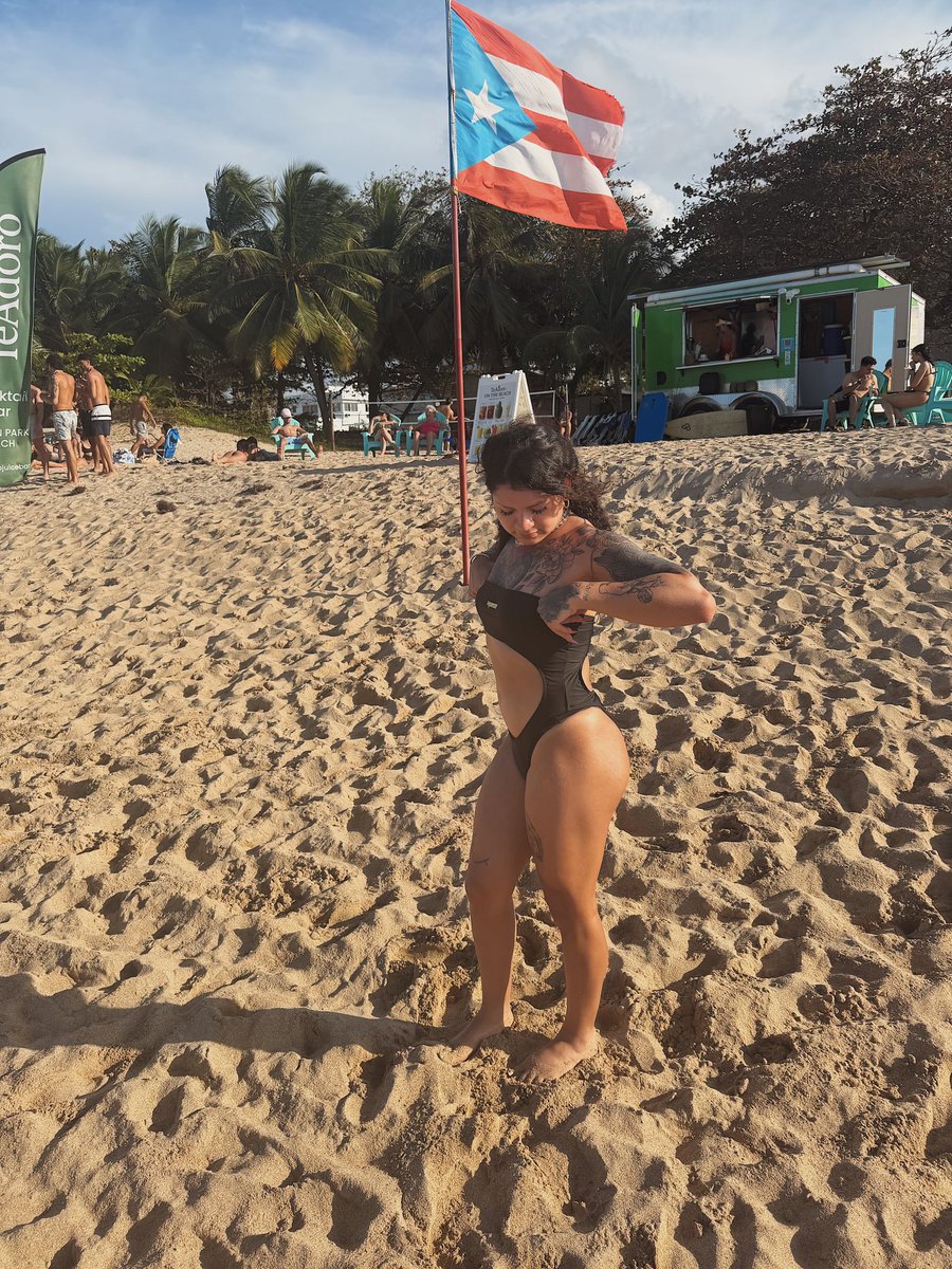 alejandra tweet media