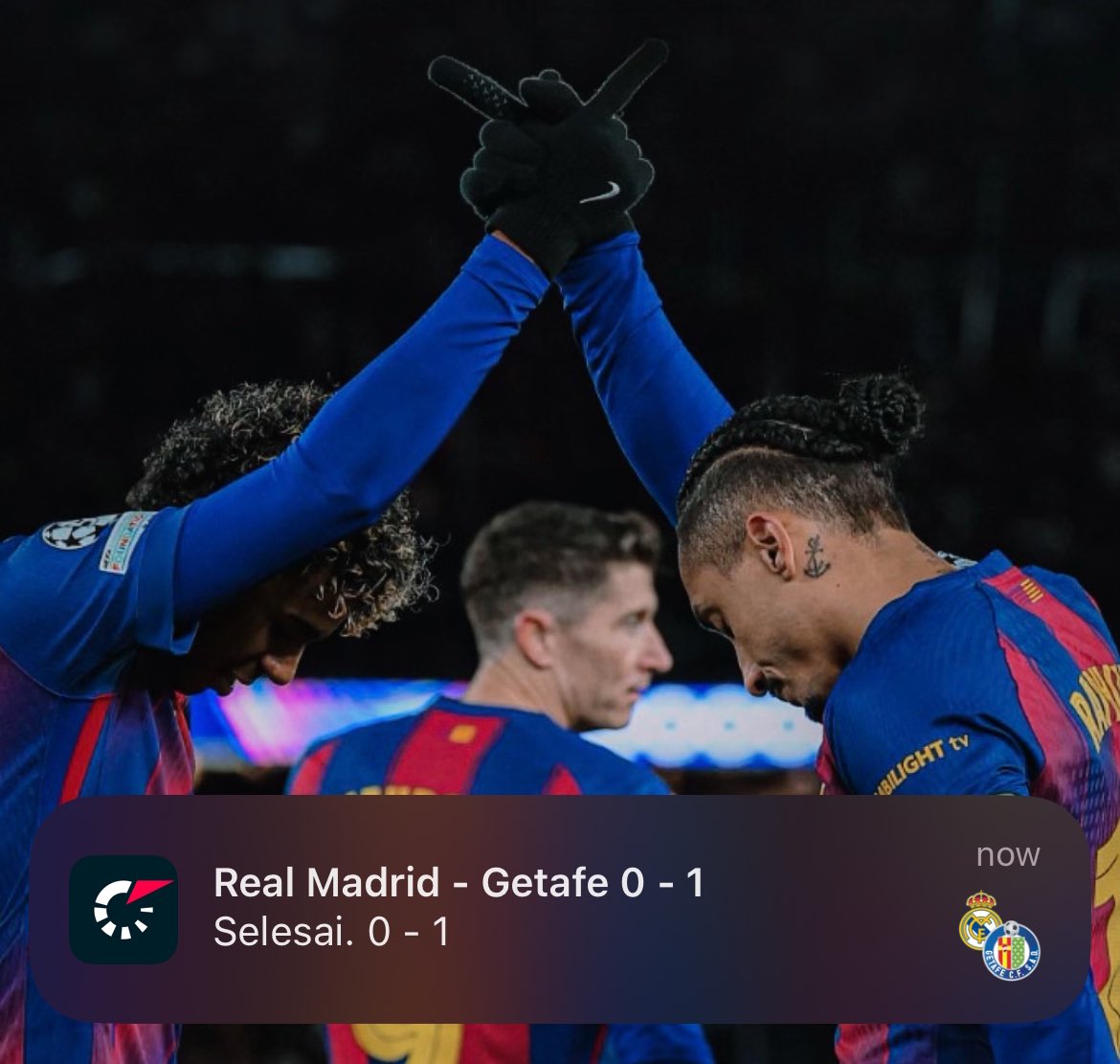 nupinupinupi tweet media