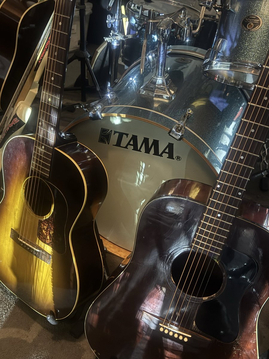 BillyEdwinMusic's tweet photo. Some very old and excellent acoustic guitars were used in the making of this track… https://t.co/LZHqAPJDGD #spotify #playlist #folk #rock #americana #acousticguitars https://t.co/jGiWCBYf4d