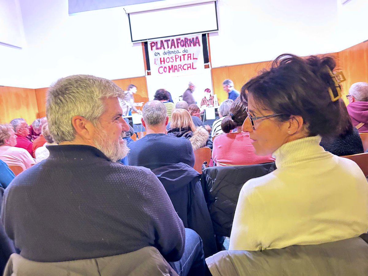 liberto_mas's tweet photo. 📷 Avui a la presentació de la plataforma en defensa del nostre Hospital Comarcal.

✅ A diferència d’altres, hem triat no prendre la paraula, per coherència i respecte a la voluntat dels promotors de preservar el caràcter netament ciutadà i no partidista de l’acte.
#Penedès #Vilafranca