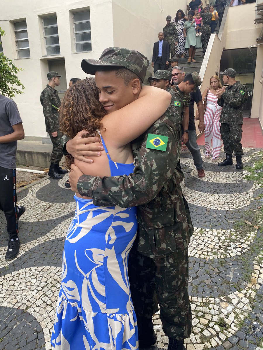 JosyLin70284282's tweet photo. Isso é Mt orgulho pra uma mãe gratidão + um filho https://t.co/ReeQtVxEjM
