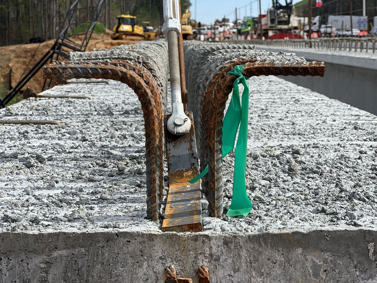ALDOTECR's tweet photo. 🏗️DDI GIRDERS INSTALLED🏗️: Crews installed final girders for the new McAshan Dr. Diverging Diamond Interchange overnight.
The massive spans will serve as the foundation for the upcoming eastbound bridge at Exit 104 on I-59/20 in McCalla.
***Nighttime pics provided by TTL https://t.co/AxzDCJ1Kzj