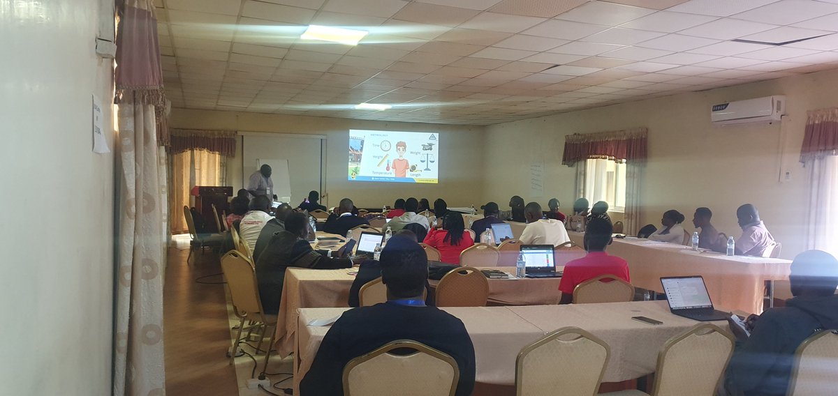 Ultimate_UMC's tweet photo. 👉The sessions are facilitated by a team from @UNBSug &amp; @Ultimate_UMC with support from @TradeMarkAfrica  under funding from the UK Government (UK Aid). 
@KiraboSylvia @arorwadan @mugyenyibarbara @gbusinge @tumwineedward @PeacePatricia6 https://t.co/UzNhSZIN6o