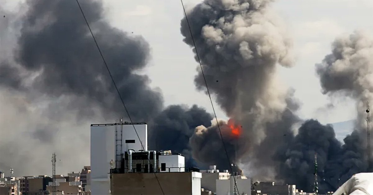 IRANIANS OUTSMART INTERNET BLACKOUT TO BROADCAST AIRSTRIKES
—
Despite a sweeping blackout, Iranians used satellite internet and encrypted networks to broadcast airstrikes, challenging the regime's grip on information during war.

Learn more:
circleid.com/posts/iranians…