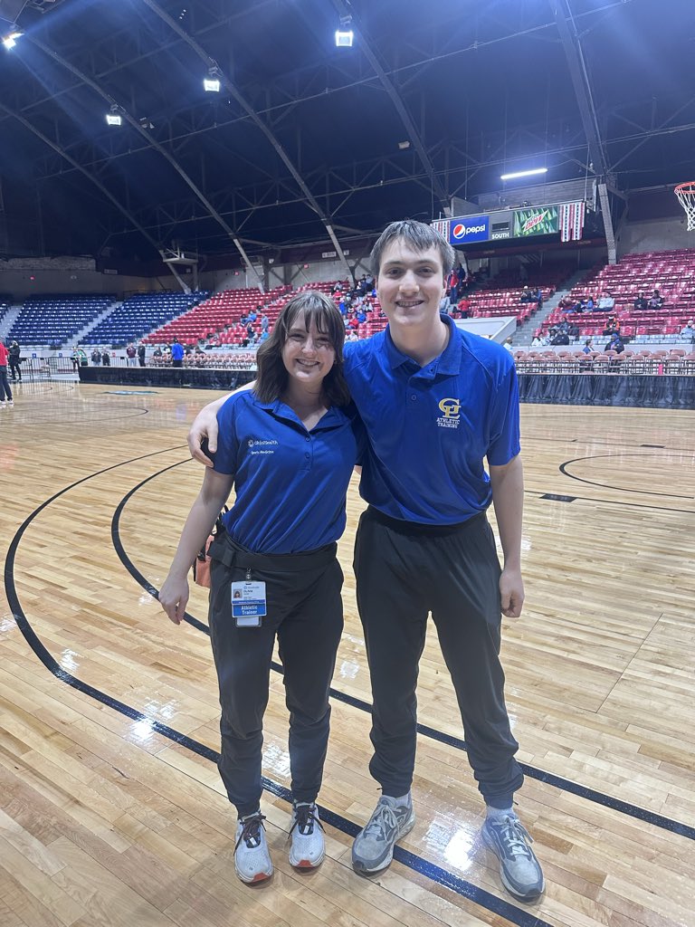 OHSportsMed's tweet image. Highlighting some of the best in the game working the @ohsaasports basketball tournament at the Ohio Expo Center this past weekend! 🏀🩺🩻⚕️

#SportsMedicine #AthleticTraining #NATM #NATM2026 #OhioHealth #OhioAthleticTrainers #GiveEmHealth