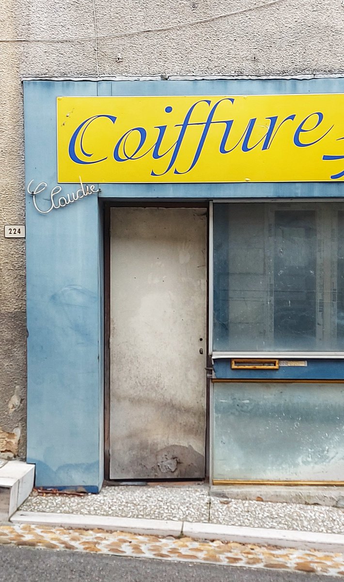 pandolfini's tweet photo. Un tour pour visiter Roybon, Isère, France. Le commerce a pris d’autres directions et les villages se dépeuplent, mais Roybon reste néanmoins intéressant.
Malgré ca la communauté est demeure soudée et dynamique, riche en activités ludiques et sportives. https://t.co/MM7wA3LXKF