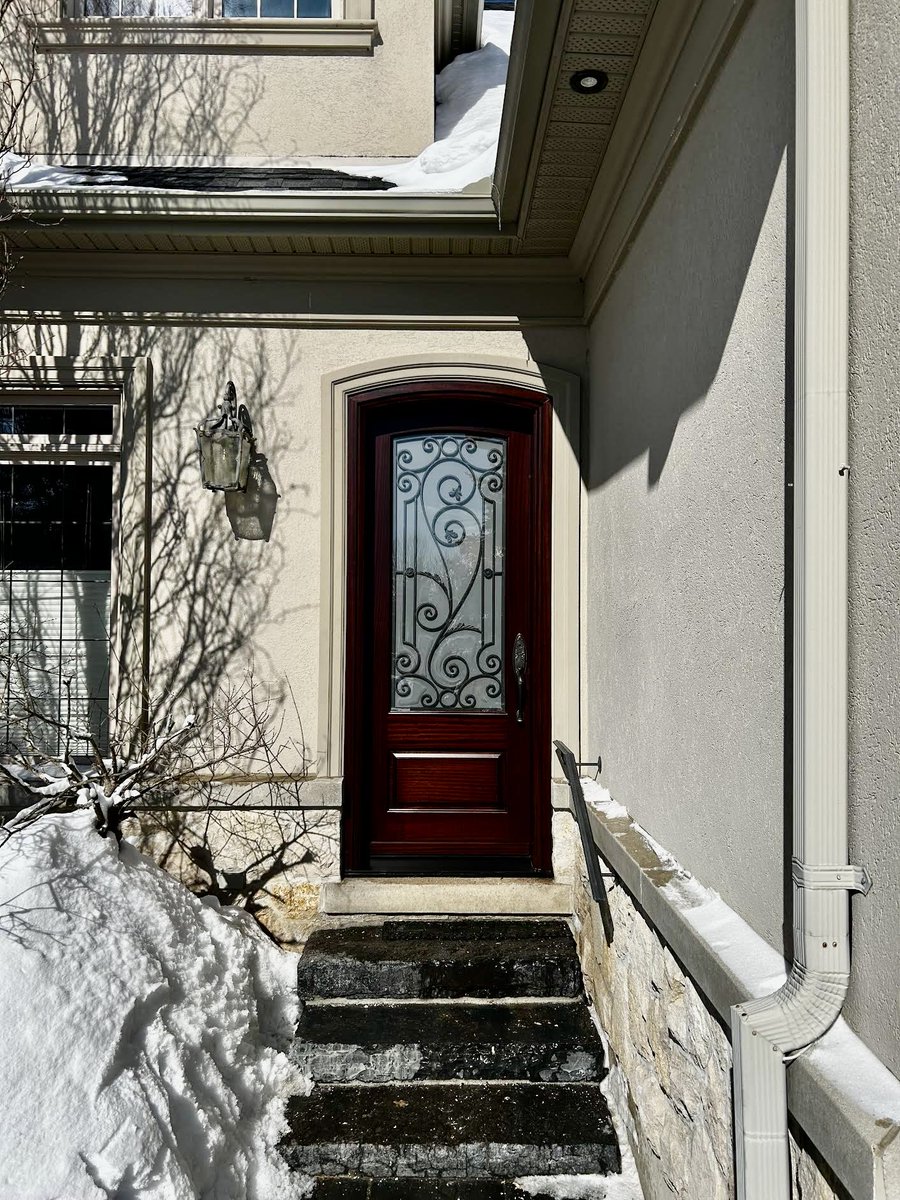 AmberwoodDoors's tweet image. Exquisite #custommade *SOLID* #mahogany @AmberwoodDoors #door with Regency stain; #custom glass with Black #wroughtiron &amp;amp; @emtek_products lockset!
#doors   #doorsofdistinction   #MADEIN 🇨🇦

Contact amberwooddoors.com
416-213-8007 or 1-800-861-3591
🇨🇦 &amp;amp; 🇺🇸 Shipping