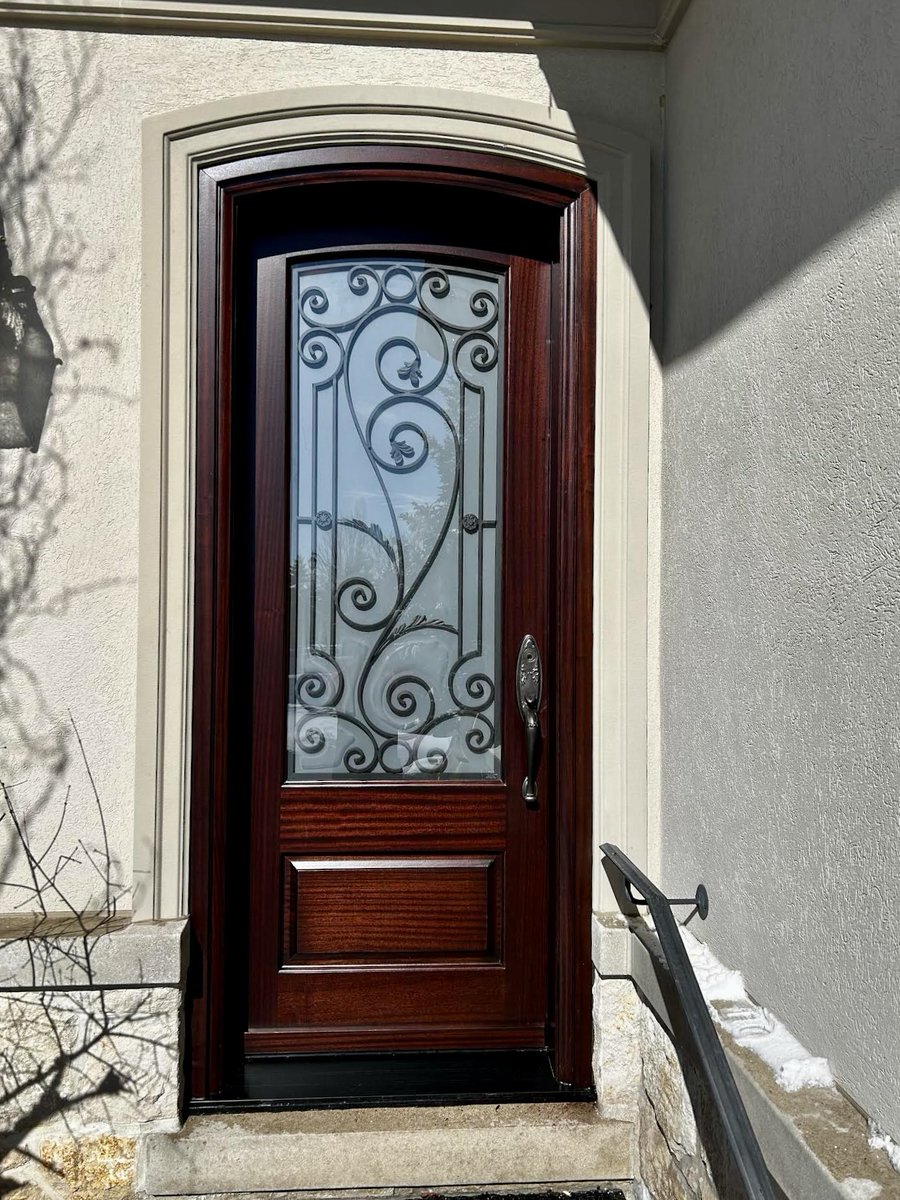 AmberwoodDoors's tweet image. Exquisite #custommade *SOLID* #mahogany @AmberwoodDoors #door with Regency stain; #custom glass with Black #wroughtiron &amp;amp; @emtek_products lockset!
#doors   #doorsofdistinction   #MADEIN 🇨🇦

Contact amberwooddoors.com
416-213-8007 or 1-800-861-3591
🇨🇦 &amp;amp; 🇺🇸 Shipping