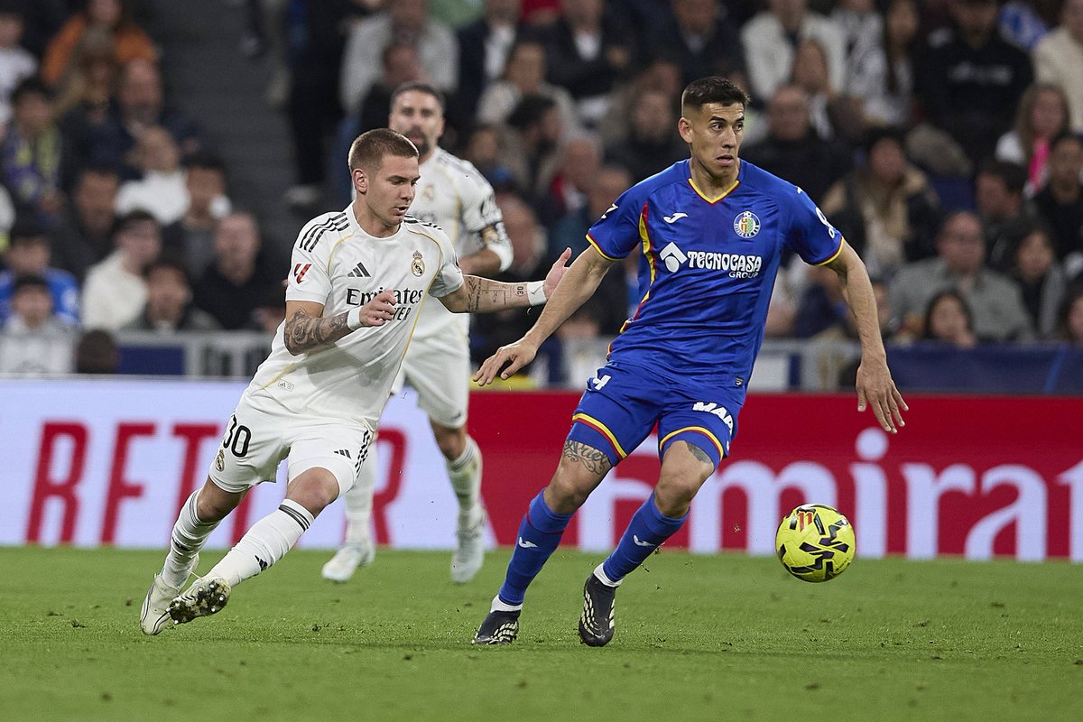 TNarvasta's tweet photo. @realmadrid POR FAVOR , no vuelvan a poner a GULER y MASTANTUONO... mediocres , lentos, sin alma. Que se larguen !!! https://t.co/TimcDNvMkb