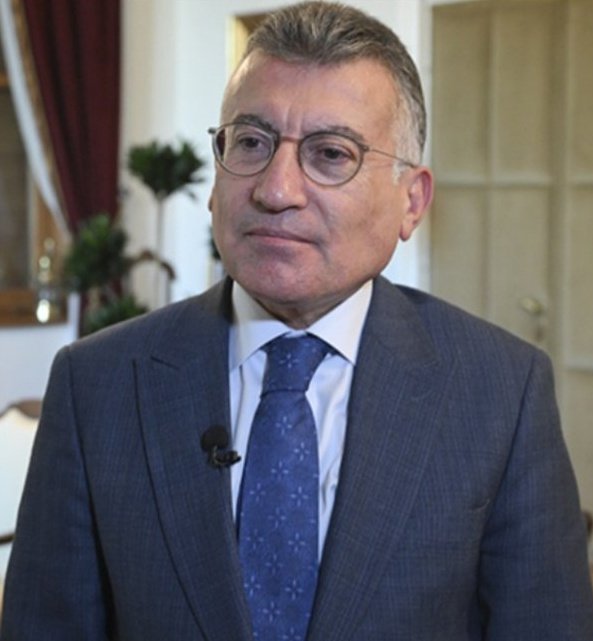 Emekli kapıcı CAFER gibi oldu (dizideki)
gelen veriyor(GABARDAN) 
giren  veriyor  (MİLLİHASILADAN)
giden veriyor   (LOZANDAN)
 lüzumlusu lüzumsu para huzur dışında  dilden dinden bahsediyor  utanmıyor neticede
(YERSEN ÜÇ KÖFTE 25 ) 
böbürlenme sizden büyük Allah var.<a href="/devapartisi/">DEVA Partisi</a>