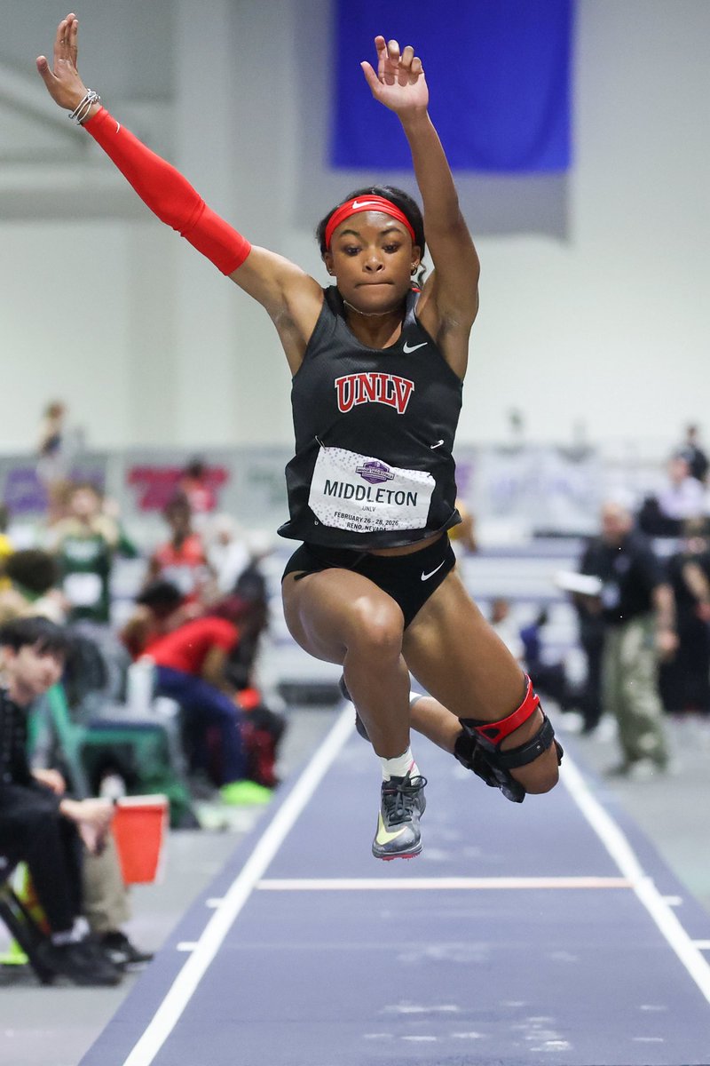 unlvtfxc's tweet photo. Our triple jump queens ๐ธ๐
#MWITF https://t.co/aFB9ppYtk2
