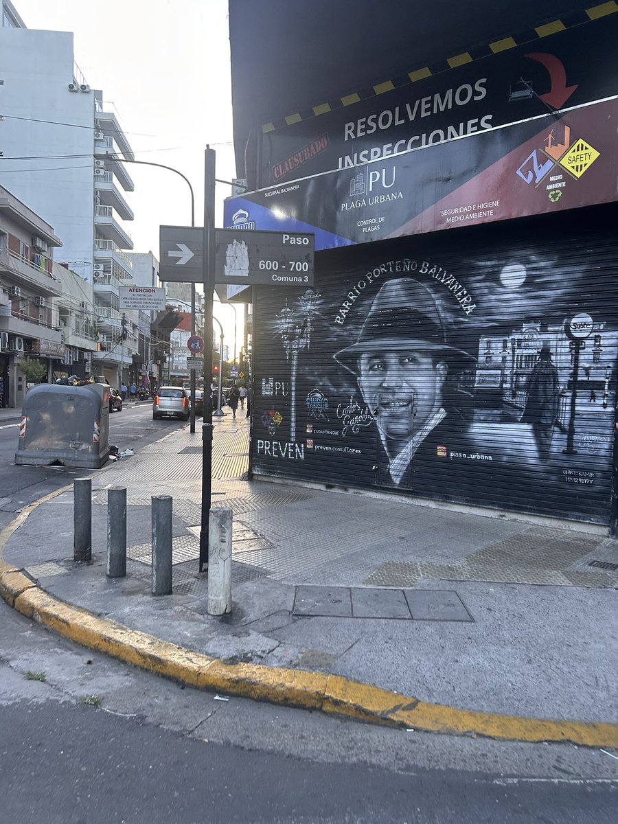 1915 hs paseando por el Gran Barrio de Balvanera