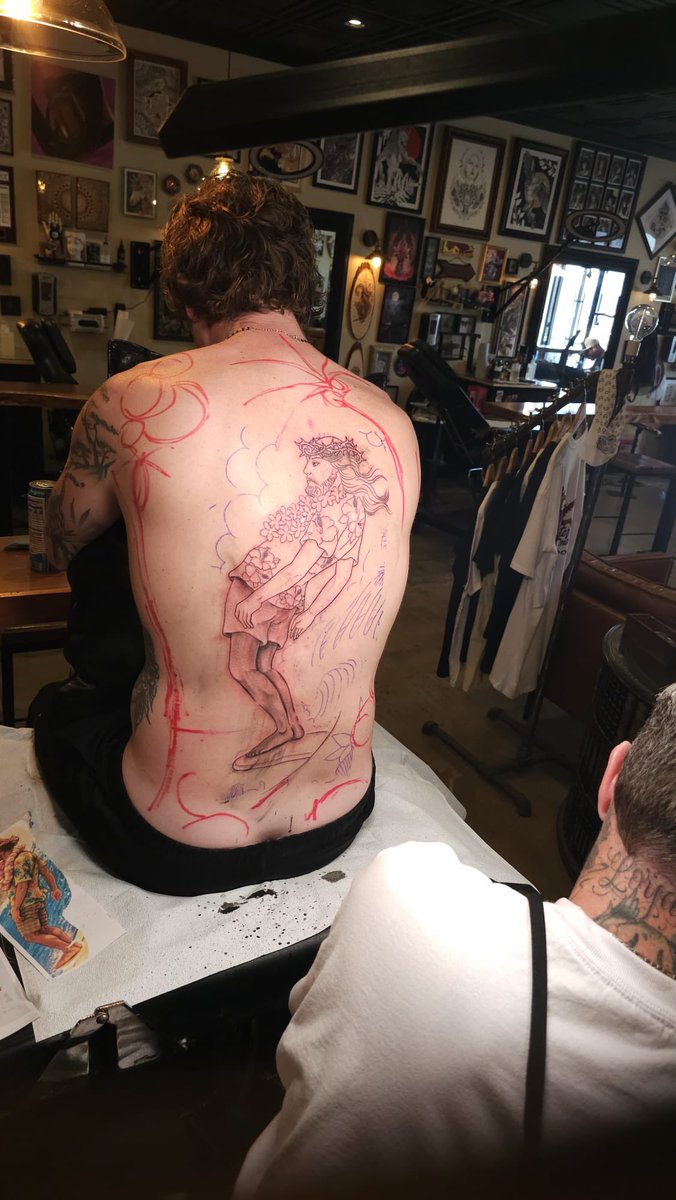 icecoldtallboy's tweet photo. Crazy but free https://t.co/ZElFUWQ3xp