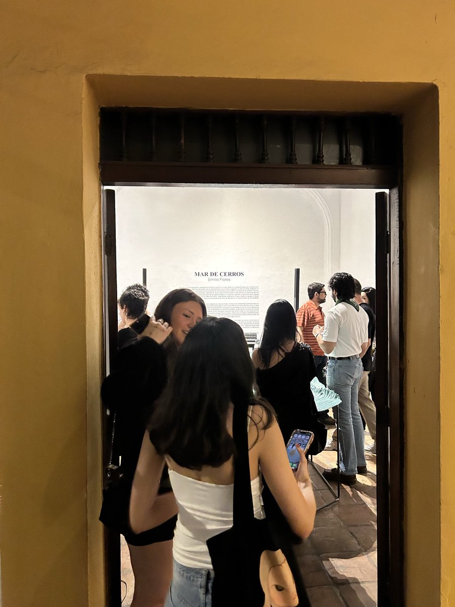 transliterado's tweet photo. Cierre del proyecto expositivo “Mar de Cerros”, del artista Emilio Flores, con performance sonoro de Sites, presentado por Transliterado, que estuvo expuesto en la Sala de la Estampa, del Museo Metropolitano de Monterrey, del 29 de enero al 1 de marzo de 2026. https://t.co/N9zAGvJQGi