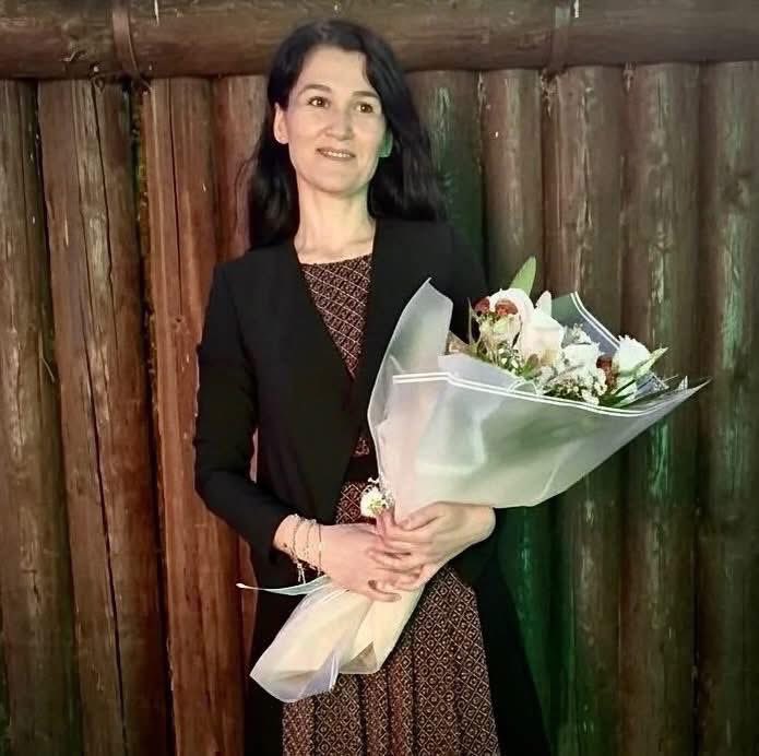 Bana bir harf öğretenin kırk yıl kölesi olurum ahlak ve bilinci maalesef değerini ve anlamını yitiriyor.

Fatma Nur Çelik Hocamıza yüce Allah’tan rahmet,ailesine ve sevenlerine sabırlar dilerim. #fatmanurcelik