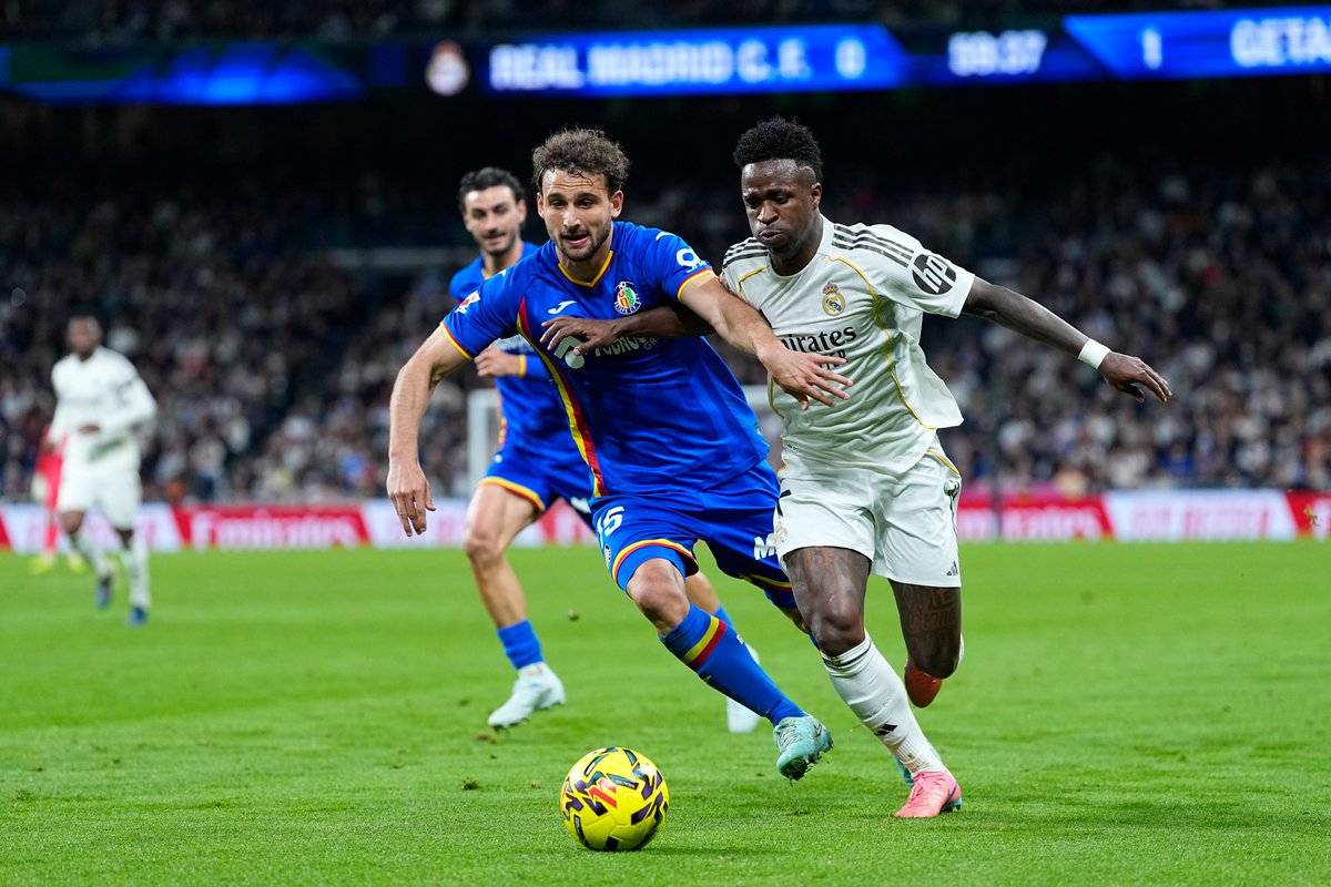 facupietro's tweet photo. Jamas pense ver a Boselli anular a Vinicius, y no solo eso, ganandole al REAL MADRID en el BERNABEU https://t.co/uFb7G3MTH3