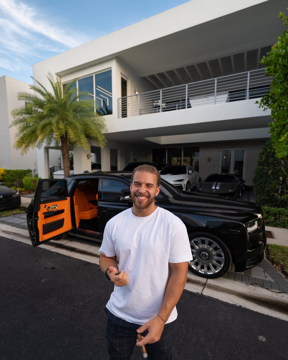 cale_hodge's tweet photo. I turn $100 into $15,000 in 2 and a half weeks in front of the whole industry… 

I’m doing this to show you guys that all you need to become financially free is the right skillset… 

Once you have the skill set, the money will simply follow

#100too1m https://t.co/LLWWtyeVvw