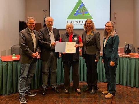 RedCrossNorCal's tweet photo. Shoutout goes to the Contra Costa County team for kicking off #MarchisRedCrossMonth by accepting proclamations from the cities of Antioch, Brentwood, and Lafayette, which serve as a celebration of our mission, our people, our history, and those who make our mission possible 🥰 https://t.co/hRooDtoPQJ