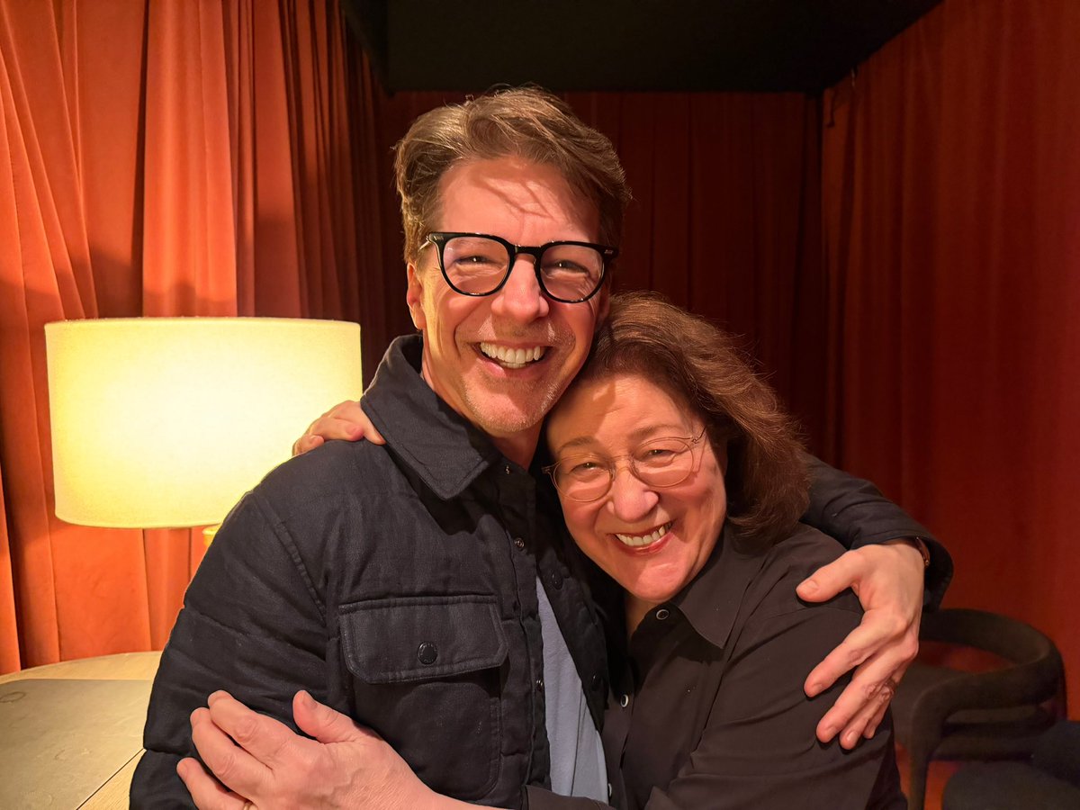 Sean Hayes tweet media