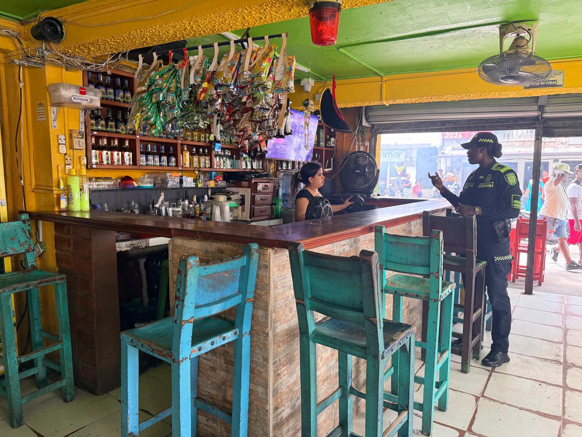 🚨 #ControlYPrevención | Realizamos operativos de verificación en establecimientos abiertos al público como hoteles, bares y tiendas, fortaleciendo la seguridad y la convivencia ciudadana. Seguimos trabajando por entornos seguros. <a href="/ProteccionPonal/">Policía de Protección y Servicios Especiales</a> #SeguridadCiudadana