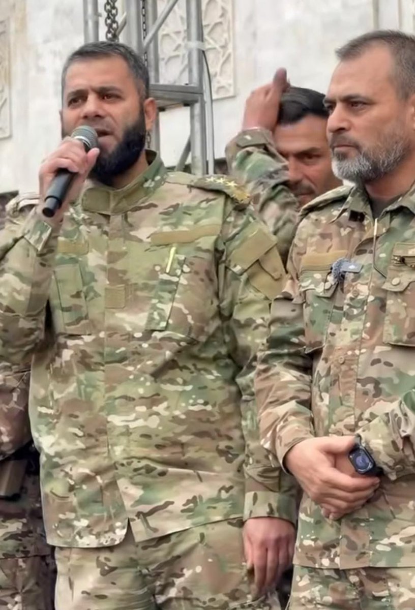 jamelalsaleh0's tweet photo. ببالغ الأسى والحزن تلقينا نبأ استشهاد اخونا القائد العميد حسين العبيد ابو صهيب قائد الفرقة ٥٤ في وزارة الدفاع السورية نتيجة أزمة قلبية.
رحمك الله ابو صهيب القائد والمجاهد https://t.co/FIPtVjxQyH