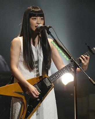 そしてそして本日3月3日はmiwaさんメジャーデビューシングル「don't