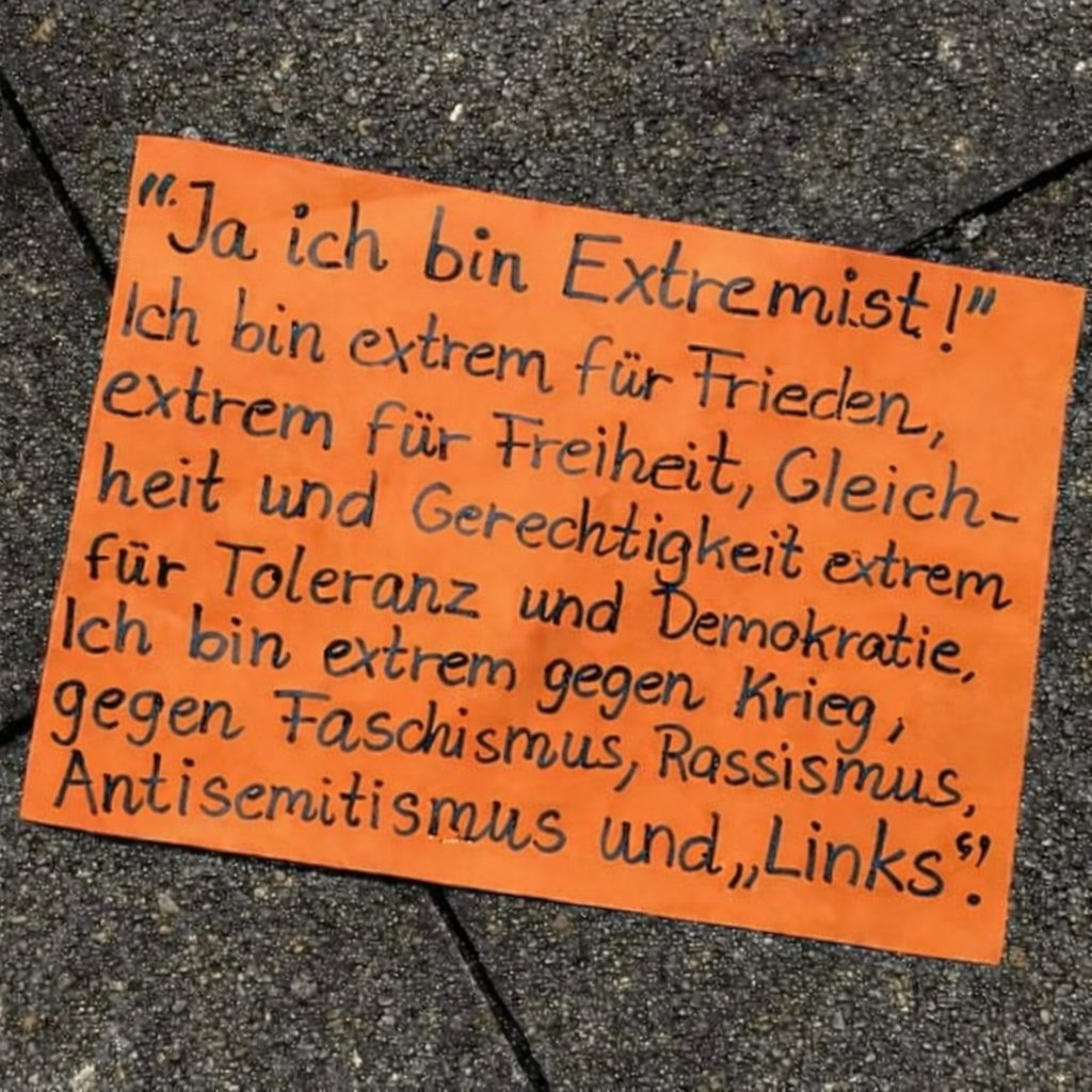 #GoAFD #NoAFDVerbotsverfahren2026 #ParteienDesKartellsWahreFaschisten #AFDVerbotniemals #DummIstNurWerNichtAFDwählt

Hab's  mal korrigiert