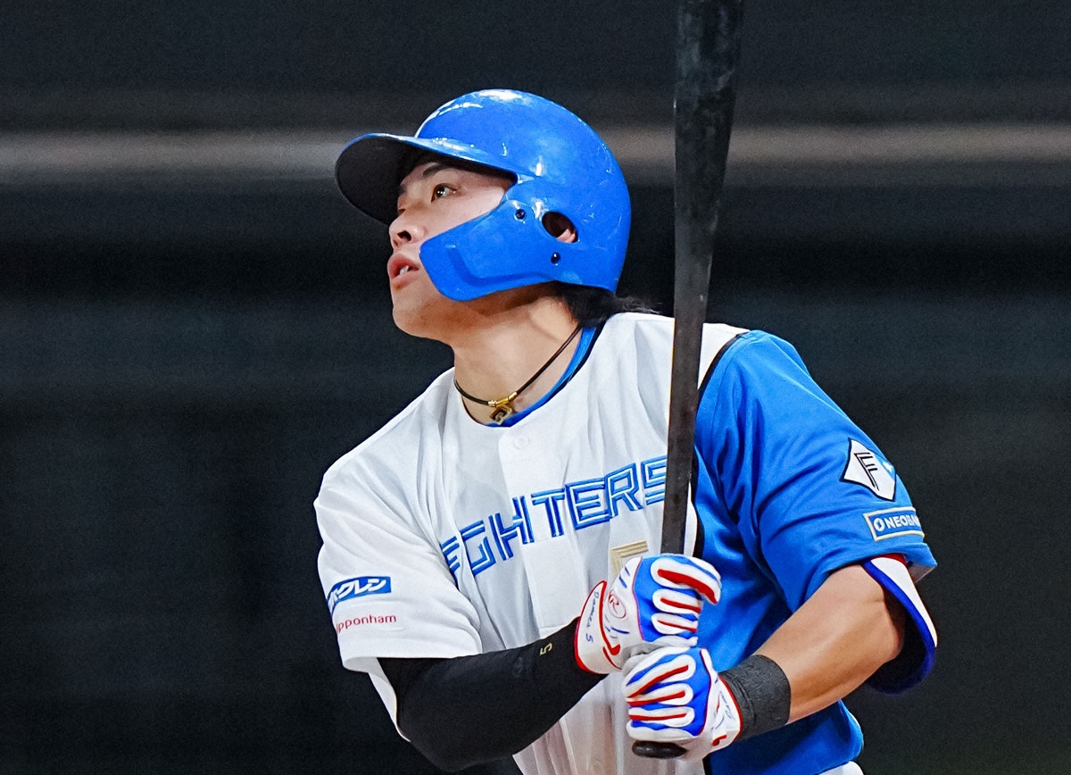 【祝】日本ハム・野村佑希、一般女性との結婚を発表
news.livedoor.com/article/detail…

「どさんこワイド朝」の自身の冠コーナー「ジェイのひとりごと」にVTR出演し、結婚をサプライズ発表。似顔絵でお相手を紹介し「一緒に戦っていければなと思いますし、幸せな家庭を築けていければなと思います」とした。