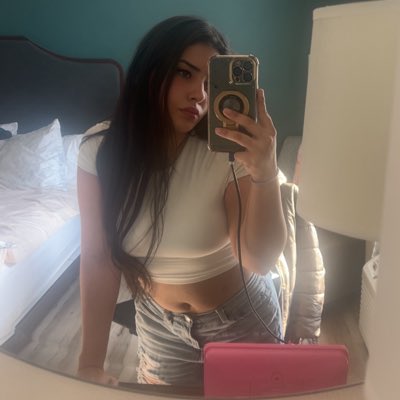 KristenJBruce's tweet photo. #NewProfilePic https://t.co/I1XRJhoQxE