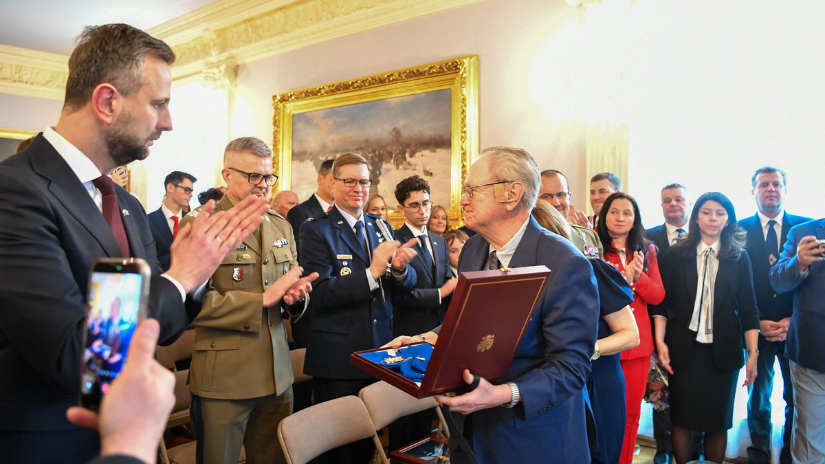 Tom Sileo tweet media