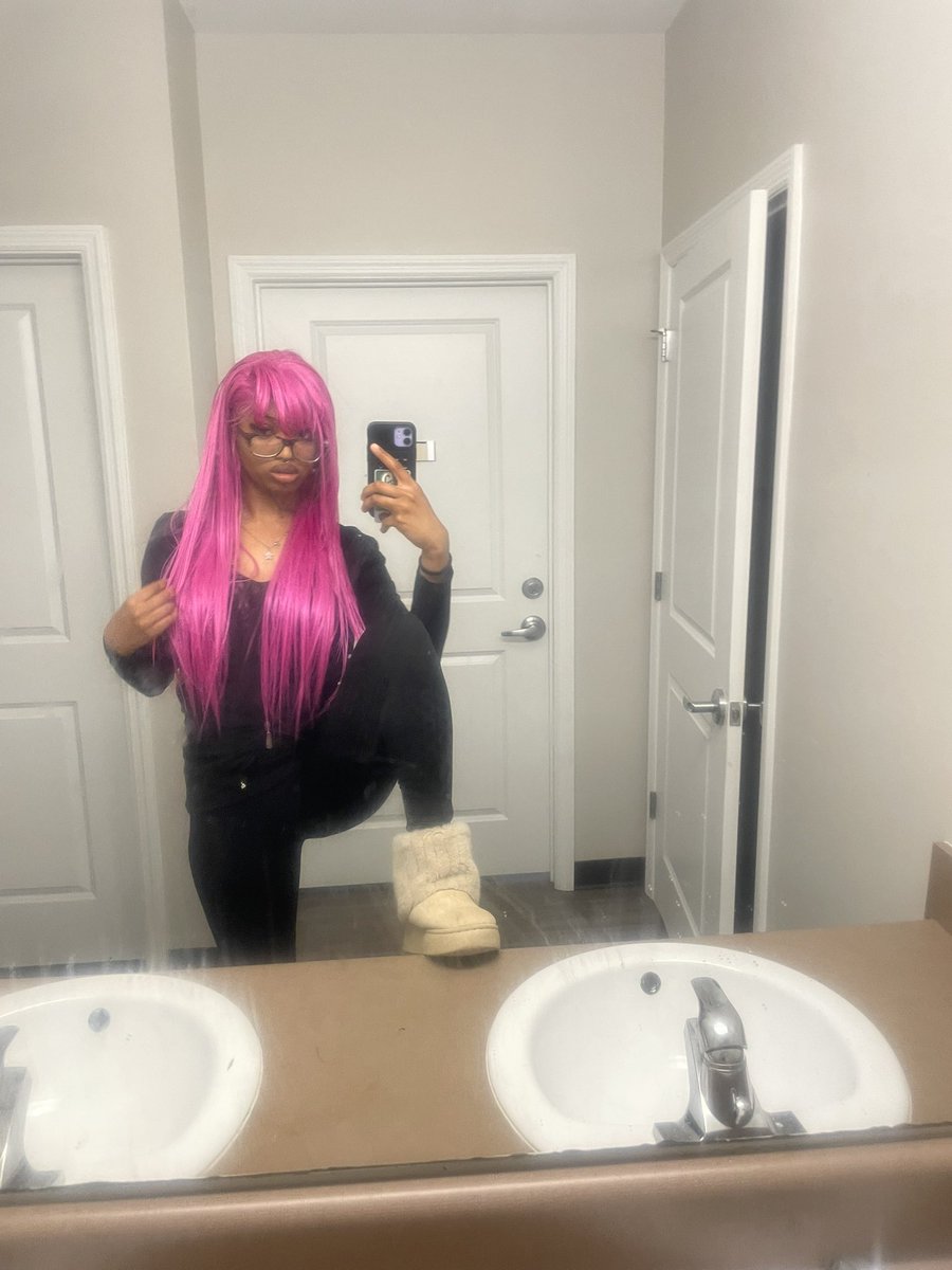 j2bvrbie's tweet image. #underground princess