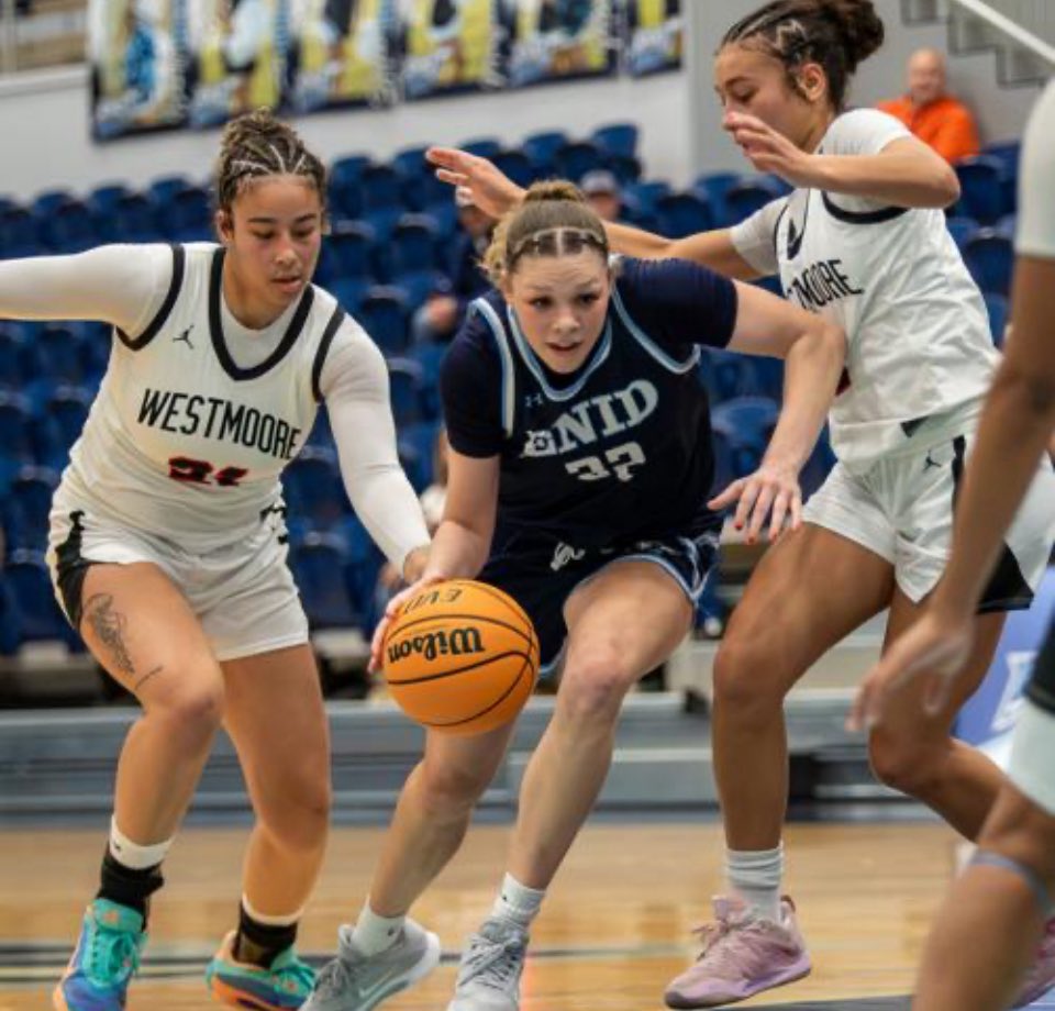 BelleJMiller's tweet photo. Grateful for this one.
Hungry for the next.

Sr season loading ⏳

@EnidPacer @enidladyelite @alyseng @coach_tony11 @PGHOklahoma @coachjvick1 @mdiesselmd @coachcampbell20 @thecoachtmay @chandlerhodges4 @DoingItDodson @CoachMRB4  @CoachJacie @Coach_HD @WilbersDave https://t.co/cm1Vl5xhXR