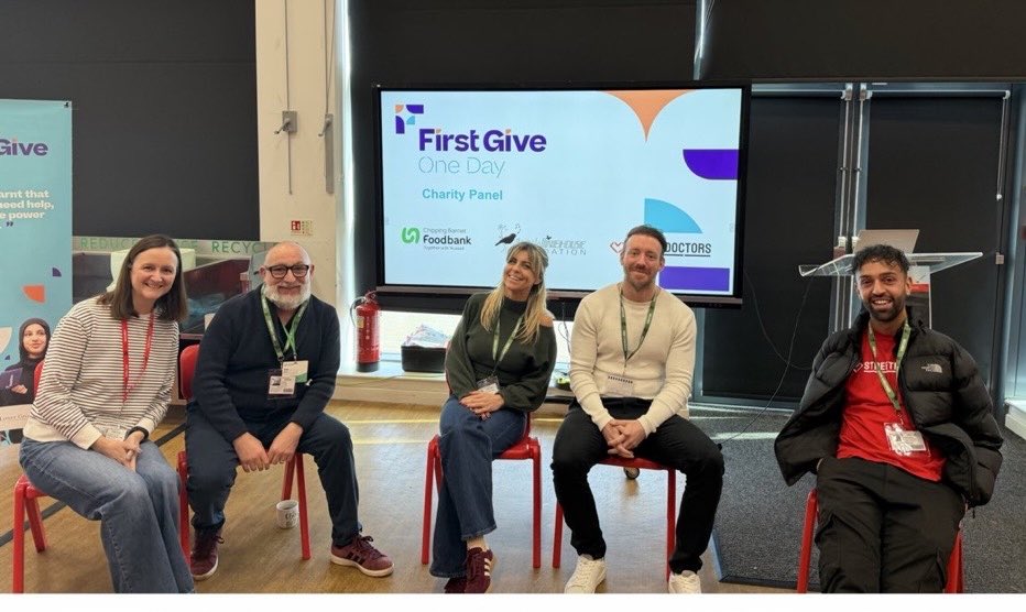 Amy Winehouse Foundation tweet media