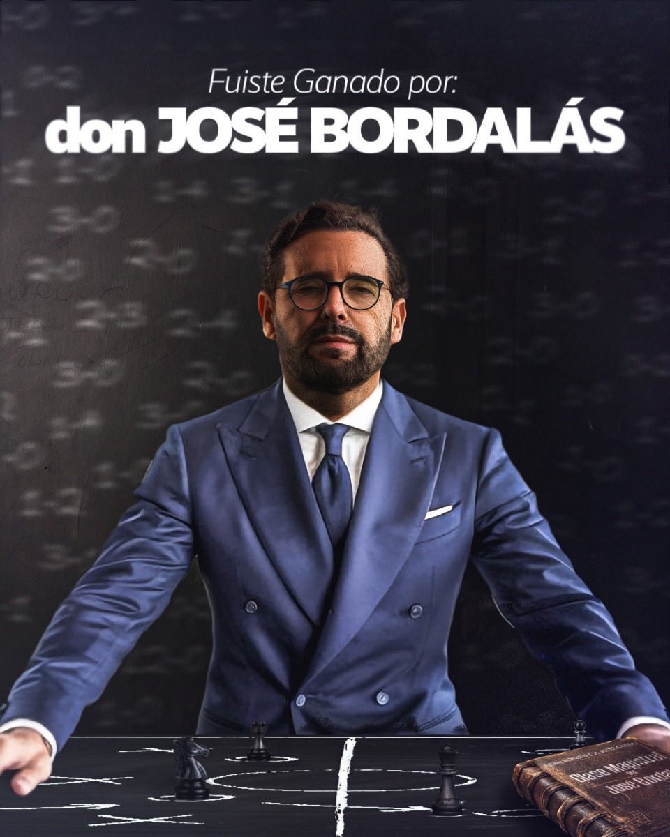AlvaroRamos00's tweet photo. - Se planta en el Bernabéu con 3 centrales y 3 laterales
- Doble punta histórica
- No se juega nada en todo el descuento
- Gana y portería a cero

DON JOSÉ BORDALÁS LO HA VUELTO A HACER 💙👓 https://t.co/eJzgMRllHb